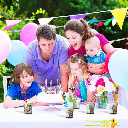 Set of 4 Wukusy reusable plastic kids' straws with cartoon decorations, ideal for summer parties and birthday celebrations.