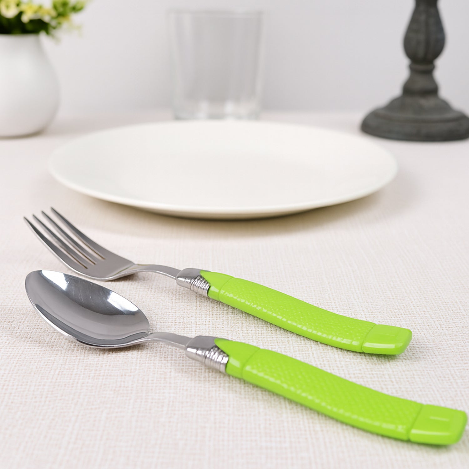 Wukusy Supermom premium fancy cutlery set with holder, 24-piece stainless steel utensils for home dining.
