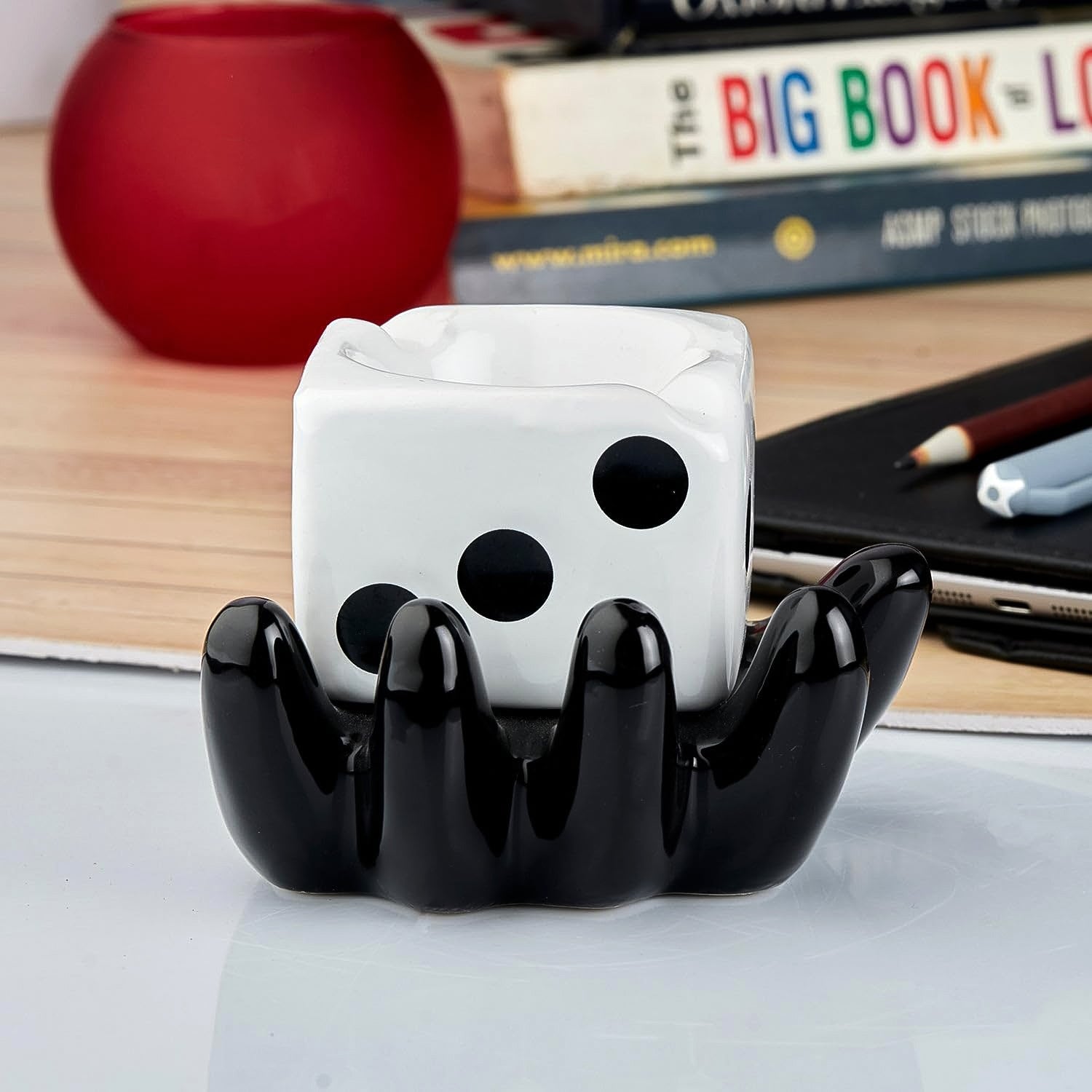 Colorful ceramic ashtray by Wukusy with retro design, perfect as a funky decor accessory for smokers and collectors.