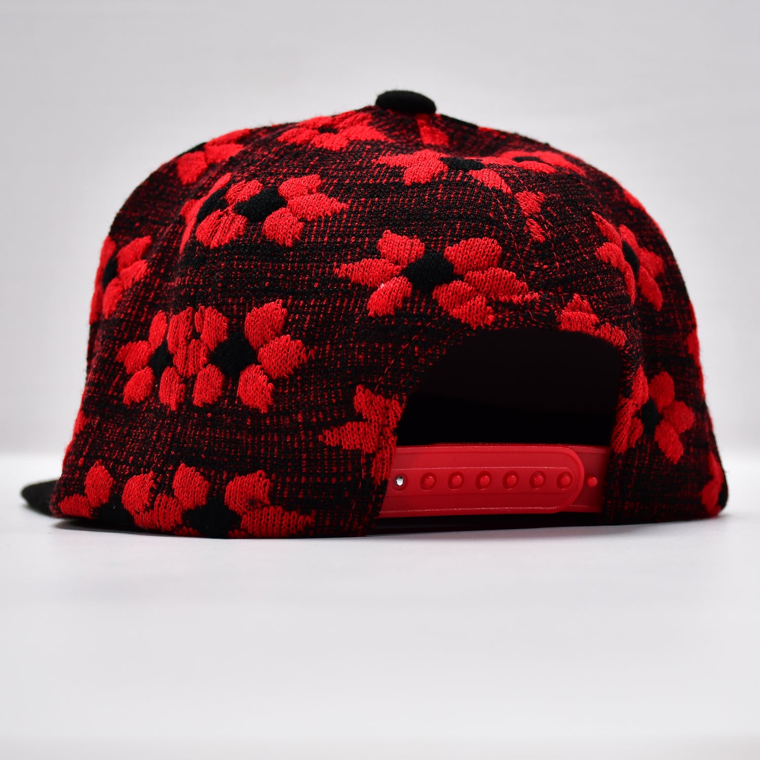 Wukusy classic snapback hat cap featuring a hip hop style with a structured brim and adjustable strap, in vibrant colors.