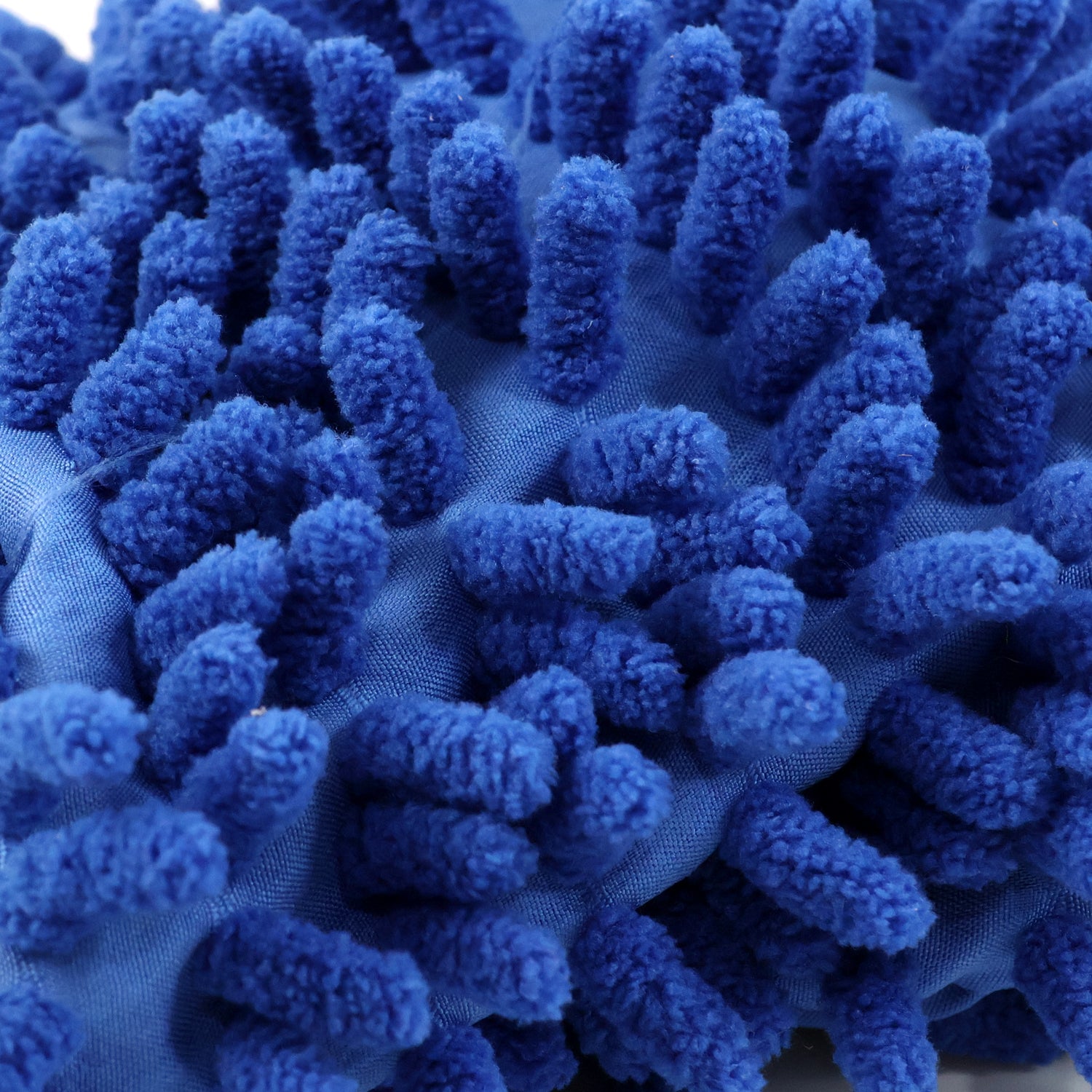 Wukusy microfiber wash mitt, a versatile cleaning glove for car and household cleaning, shown in a close-up image.