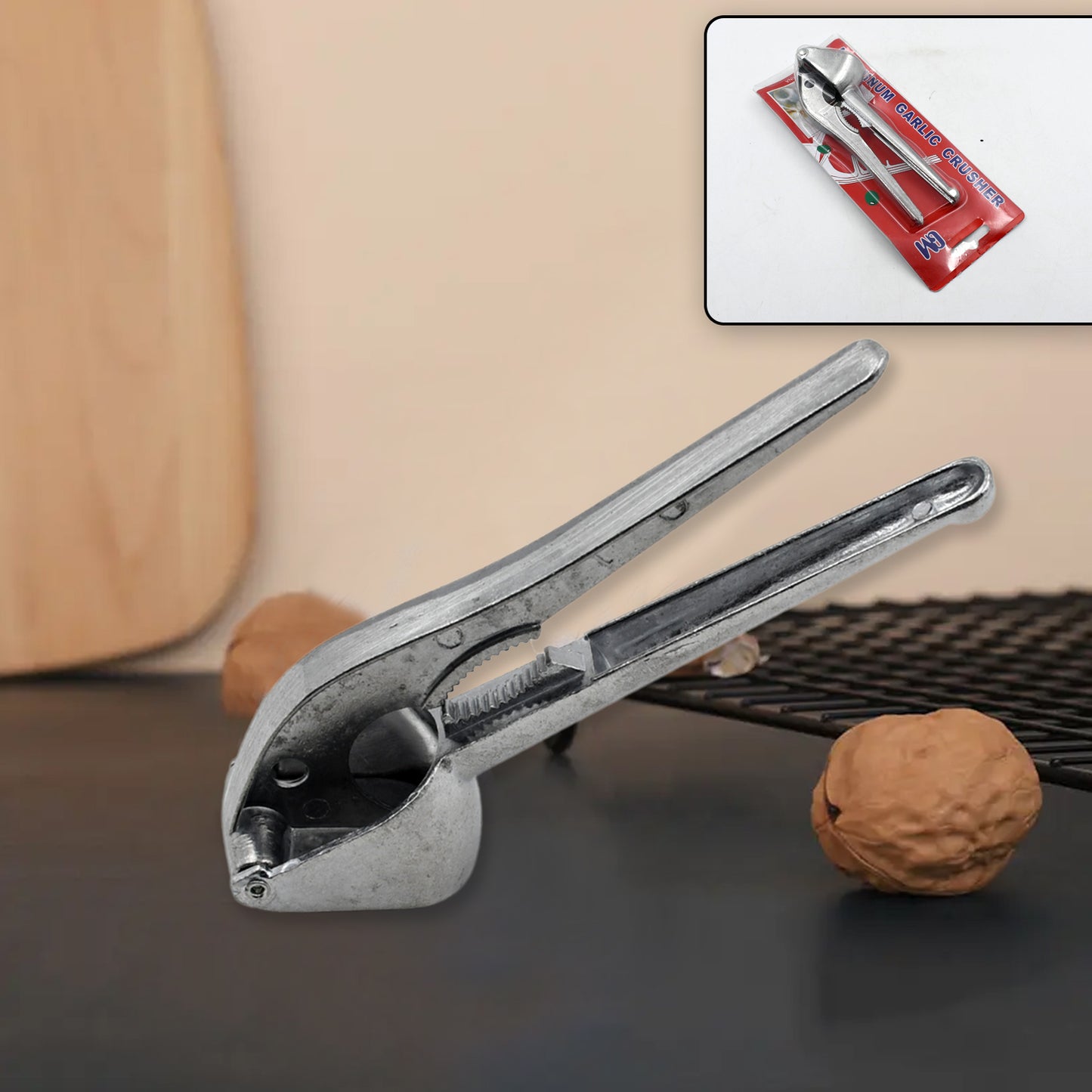 Wukusy 7030a garlic press made of lightweight aluminum, easy to use kitchen tool, dishwasher safe for home cooking and baking.