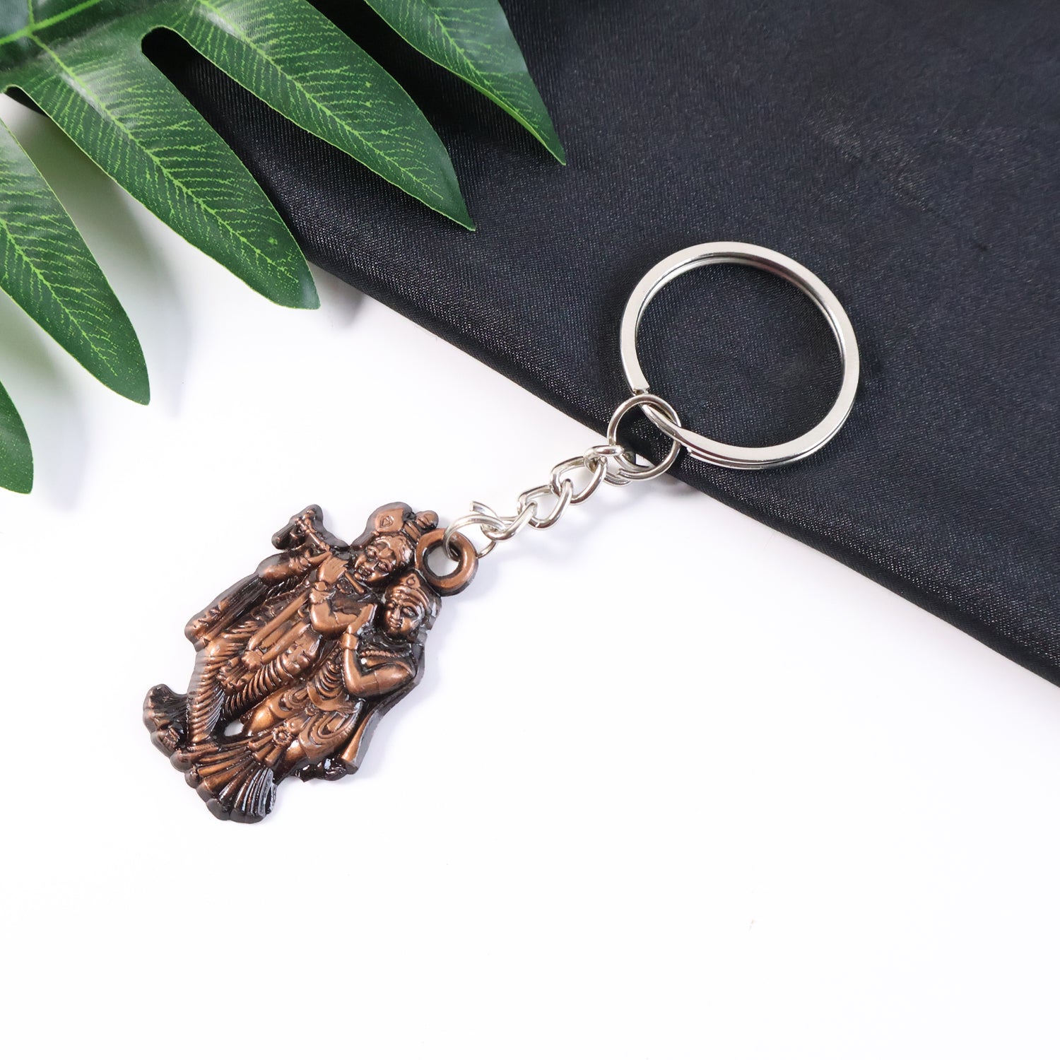 Wukusy Radha Krishna metal keychain featuring detailed Hindu deity design, small and durable for keys or accessories.