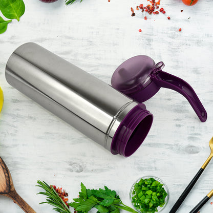 Wukusy Apex 1000ml stainless steel oil pourer for kitchen use, with a sleek design and easy-pour spout.
