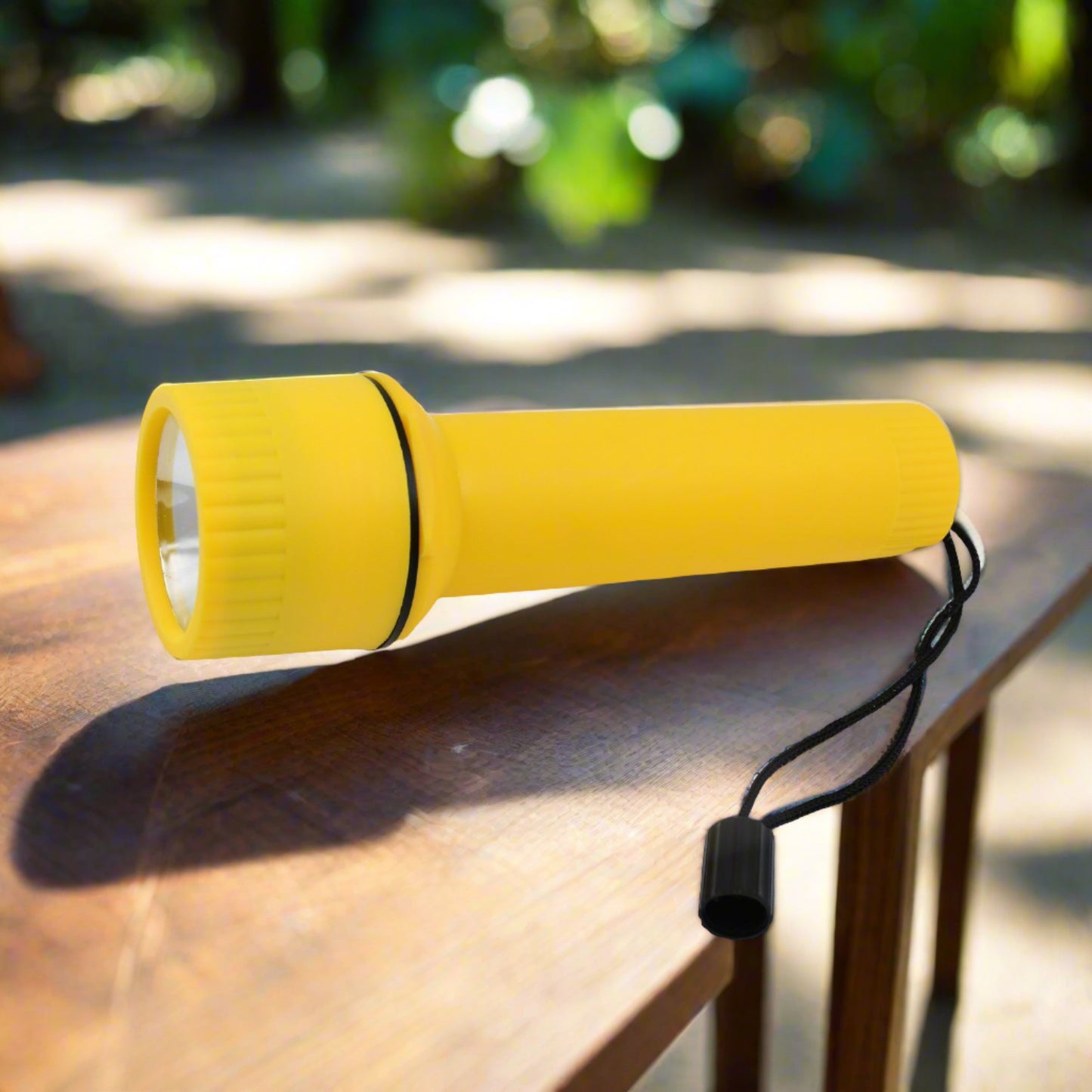 Wukusy Bigled flashlight torch light, battery-operated home improvement tool, with a black handle and LED bulb, battery not included.