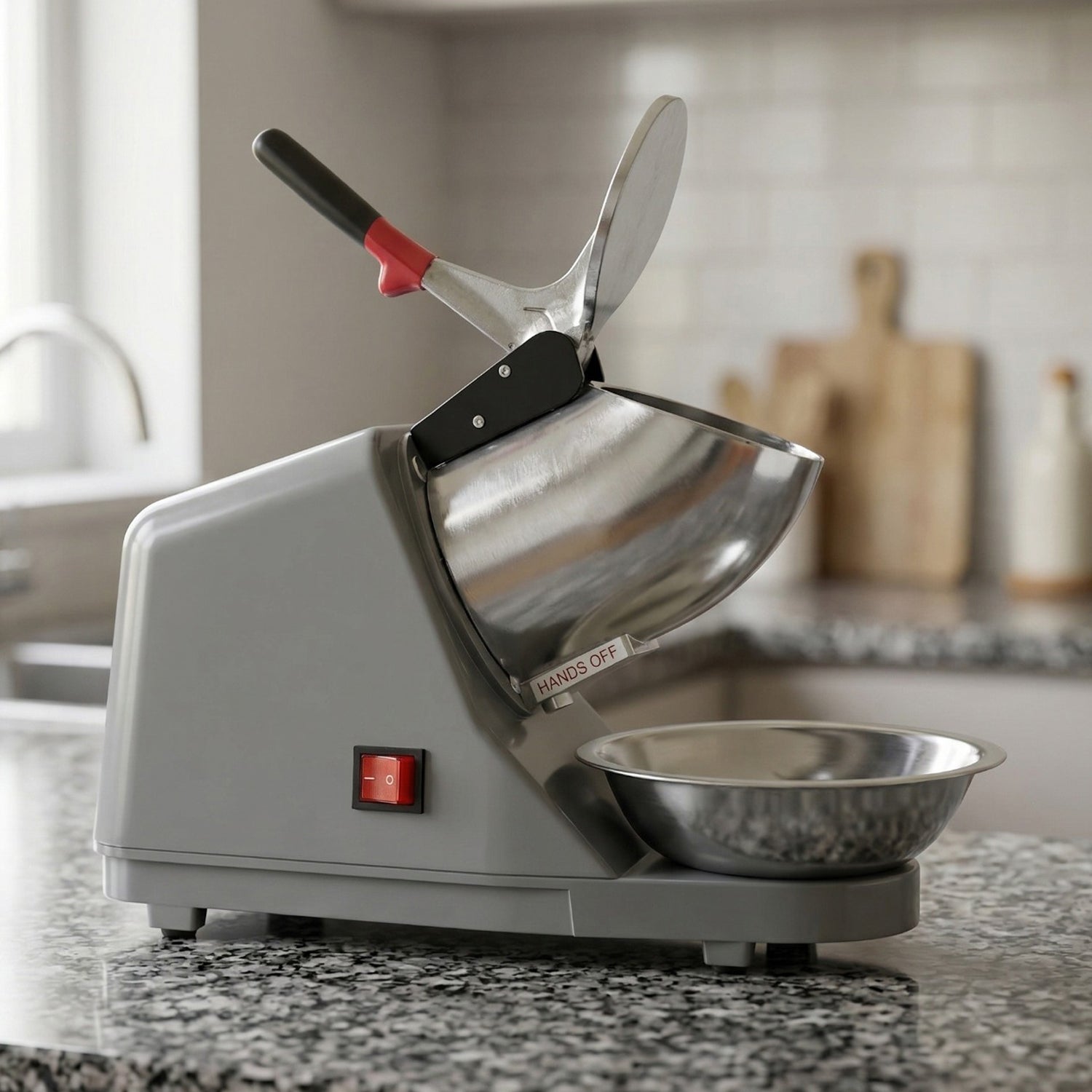 Wukusy electric ice crushing machine with stainless steel bowl for efficient ice crushing and crushing setup.