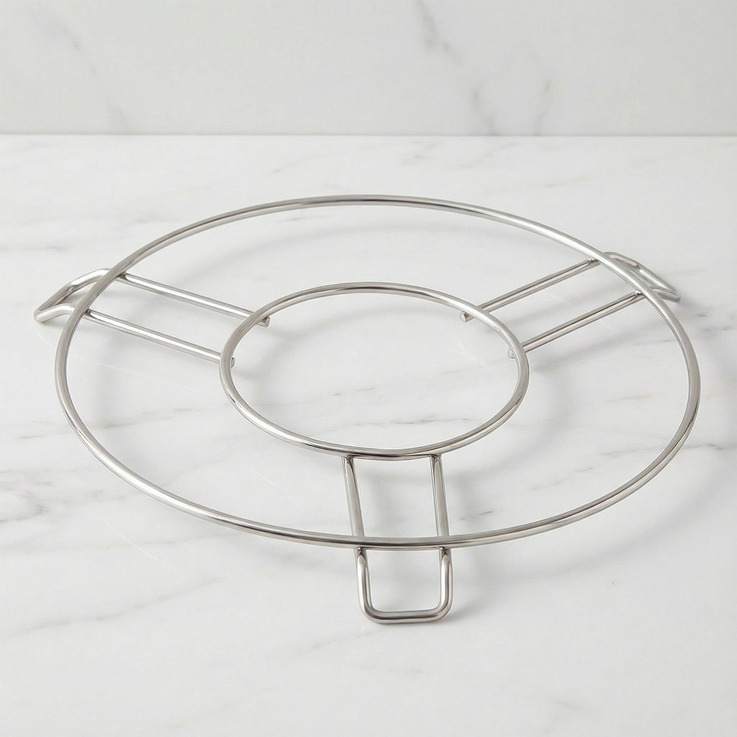 Wukusy stainless steel round hot pot stand, perfect for home kitchen table, supporting hot pots securely and evenly.