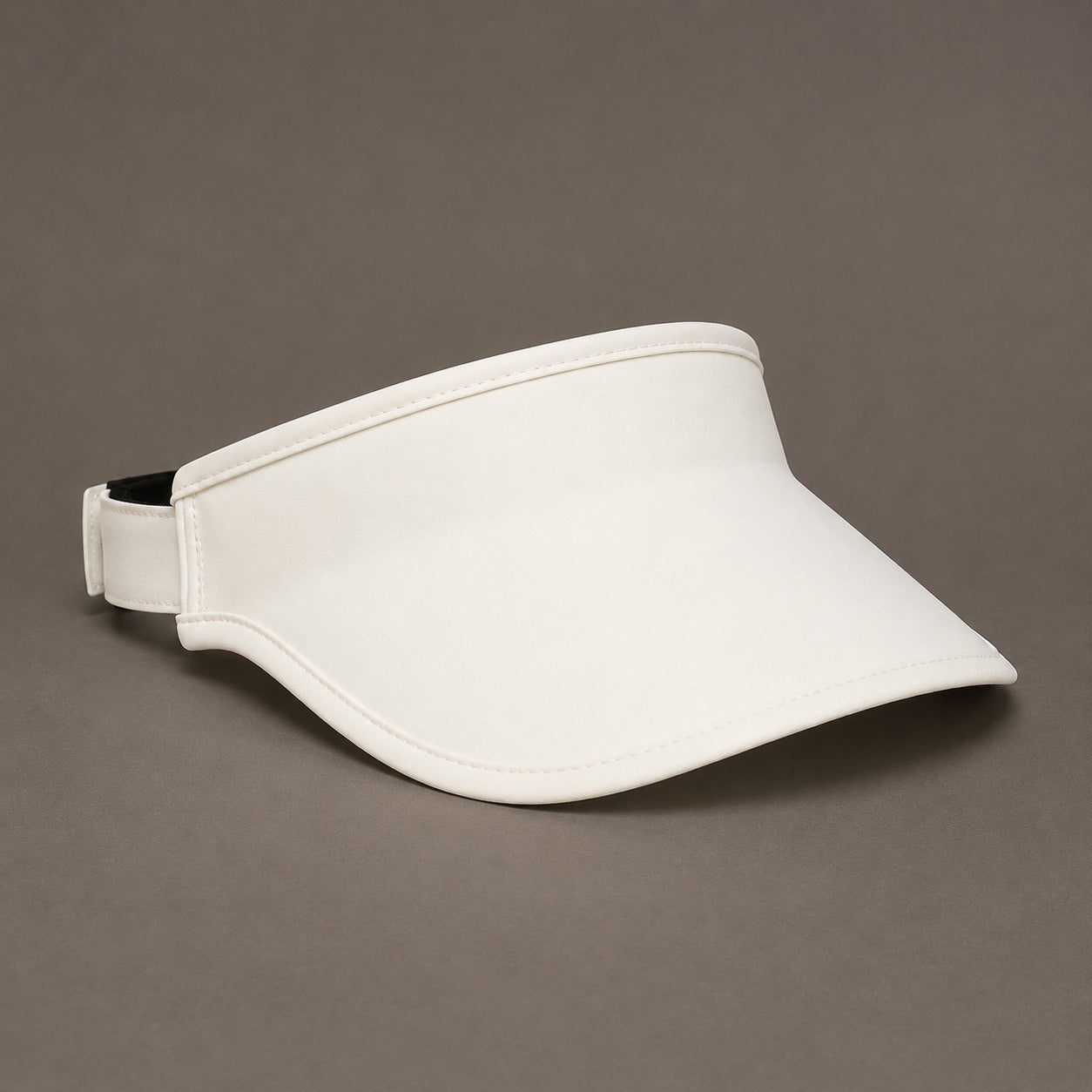Wukusy women's adjustable wide brim sun visor cap for outdoor summer use, in a random color, providing sun protection and style.