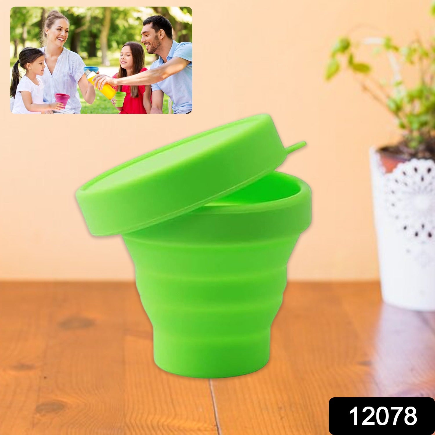Wukusy round silicone foldable glass travel mug with lid, portable and collapsible for convenient on-the-go drinking.