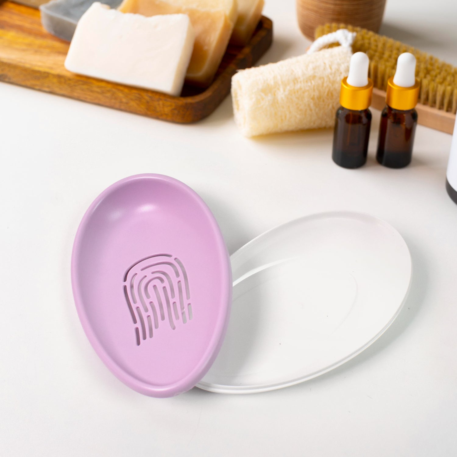 Wukusy plastic soap dish with drain, double-layer soap holder for kitchen or bathroom use, designed to keep soap dry and organized