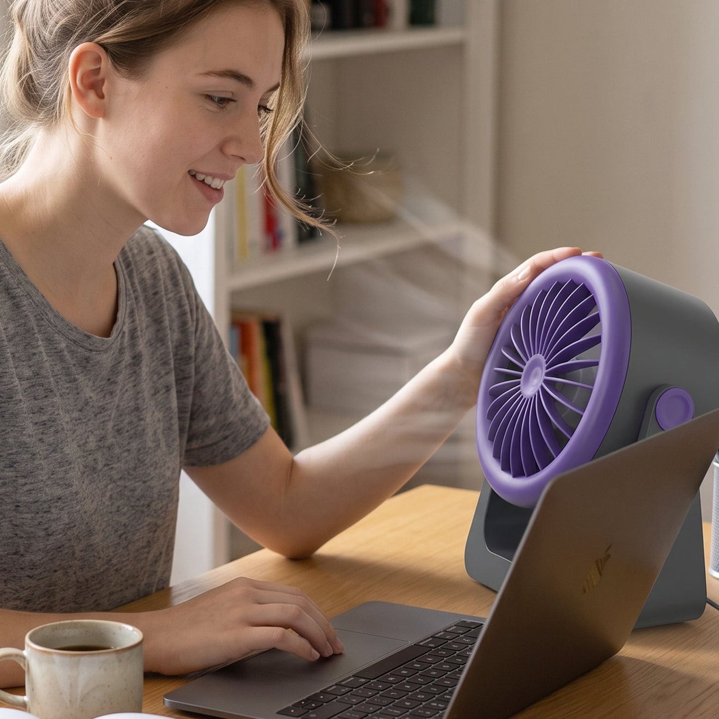 Wukusy personal desktop air circulation fan, portable USB desk fan with adjustable tilt and compact design.