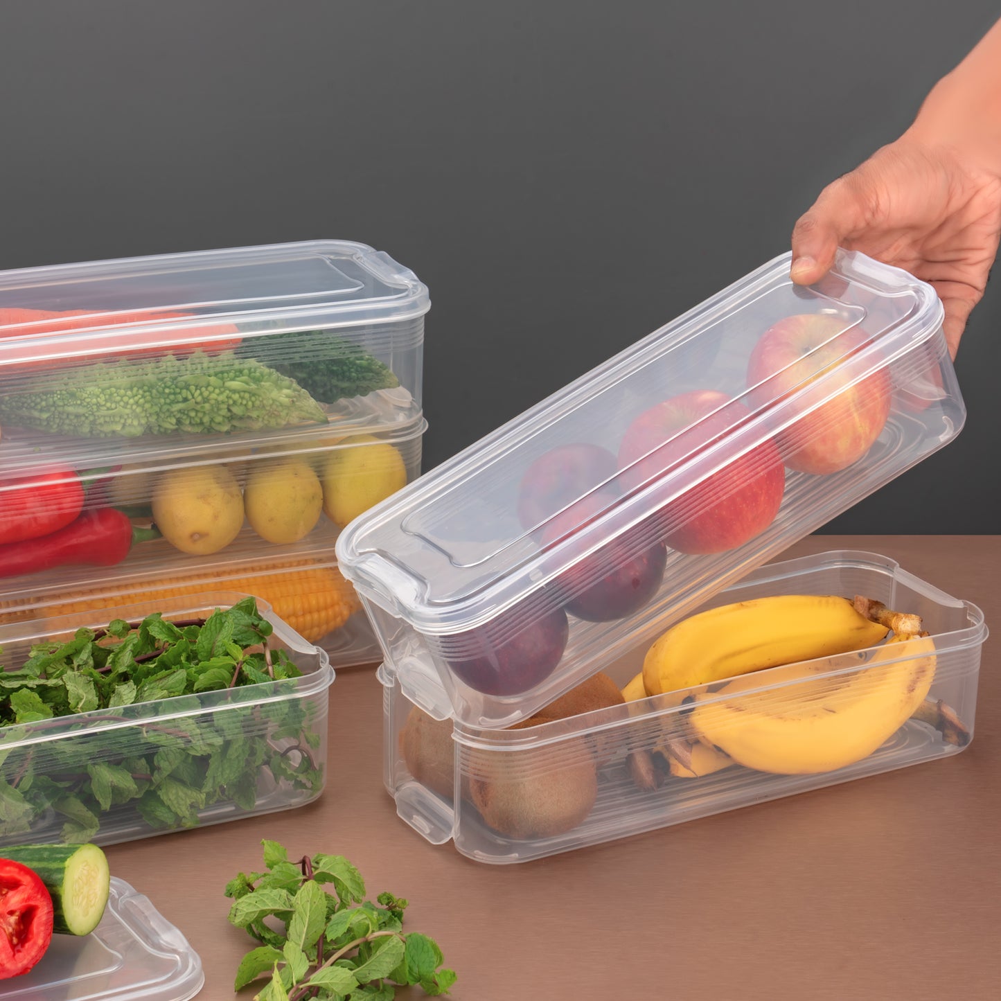 Set of three Wukusy 1500ml plastic fridge storage containers with lids, ideal for fish, meat, vegetables, and fruits.