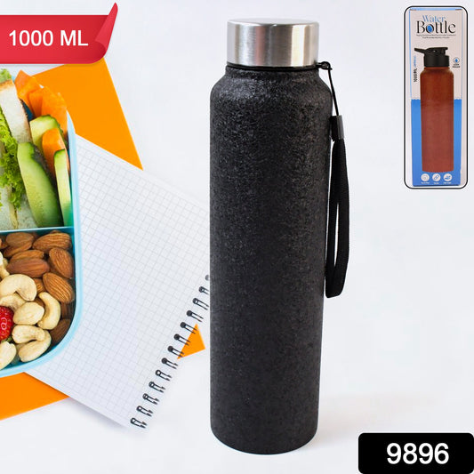 Wukusy stainless steel double wall vacuum-insulated water bottle, 1000 ml capacity, showcasing sleek design and durable construction.