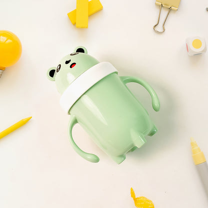 Wukusy Apex Sipper Baby Cup with handles, spill-proof and leak-proof, 300 ml capacity, suitable for toddler training.