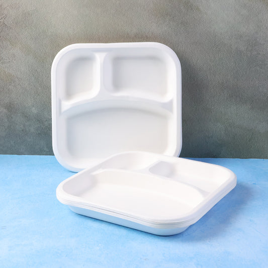 Wukusy compostable bagasse 3-compartment square meal plate with sections for different foods, ideal for eco-friendly dining.