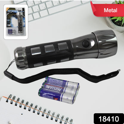 Wukusy Aluminium LED Xenon rubber grip hand torch with 31.5V battery compartment, batteries not included, for home improvement use
