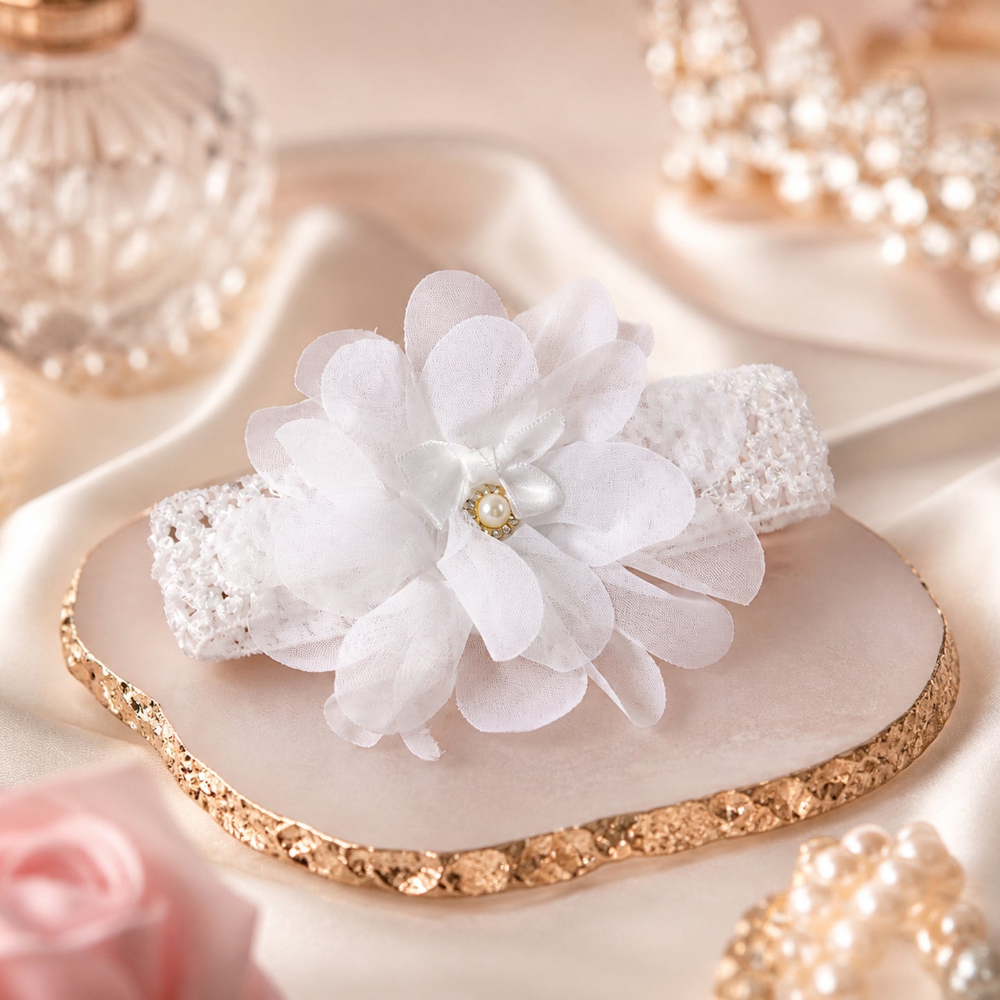 Wukusy cute soft elastic floral baby headband with a stretchable design, perfect for stylish little girls' hair accessories.