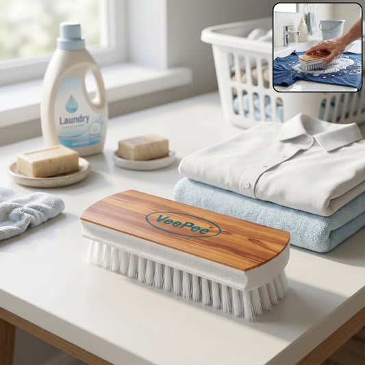 Wukusy Veepee heavy-duty cloth washing brush with wooden handle and durable bristles for cleaning fabrics and surfaces.