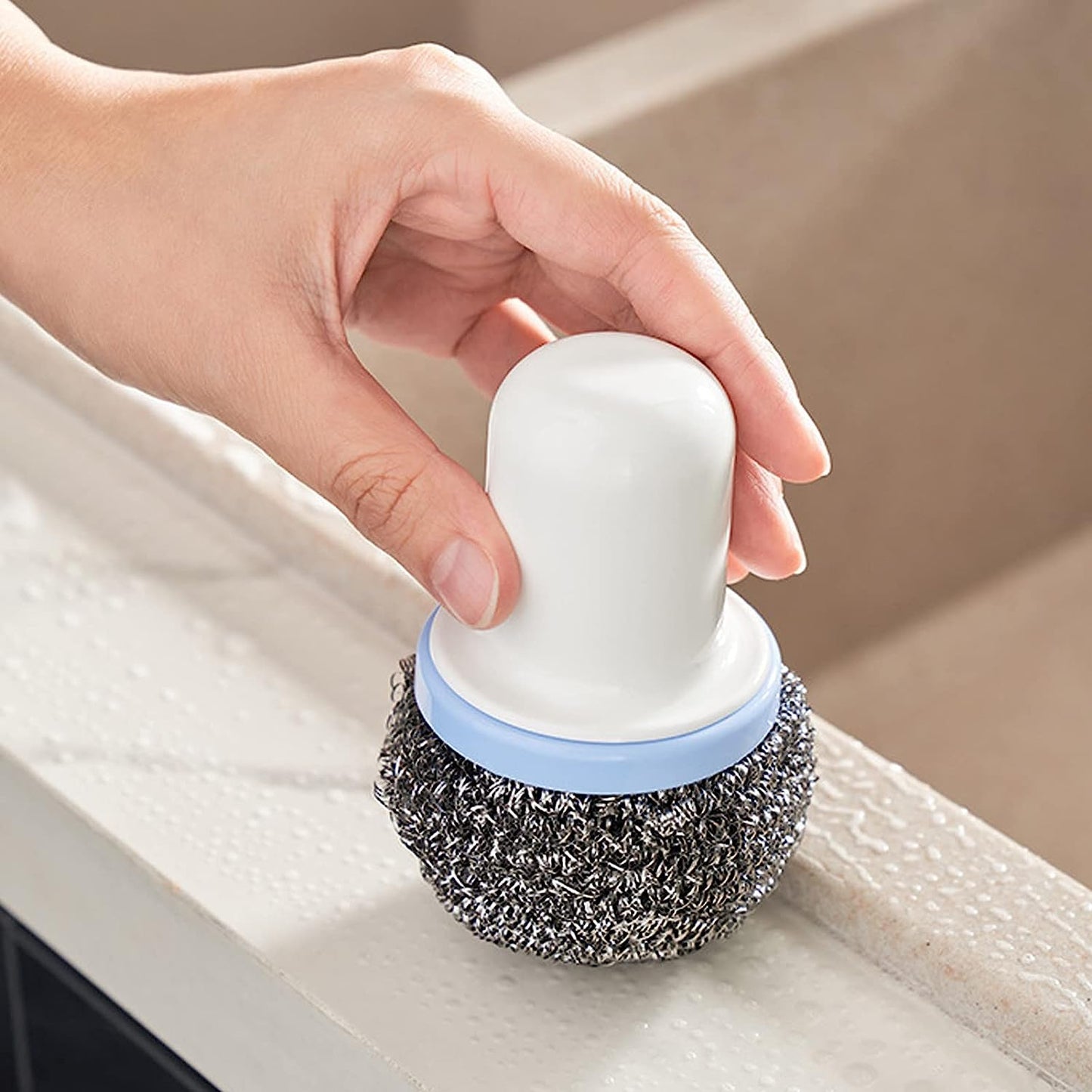 Wukusy 5214 dish brush, small multifunctional palm scrubber for dishes, pots, pans, and kitchen cleaning tasks.