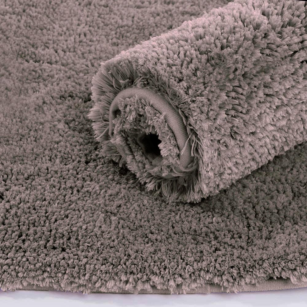 Seasons Cocoa bath mat for bathroom and door, soft, absorbent, non-slip rubber mat in a cozy cocoa color.