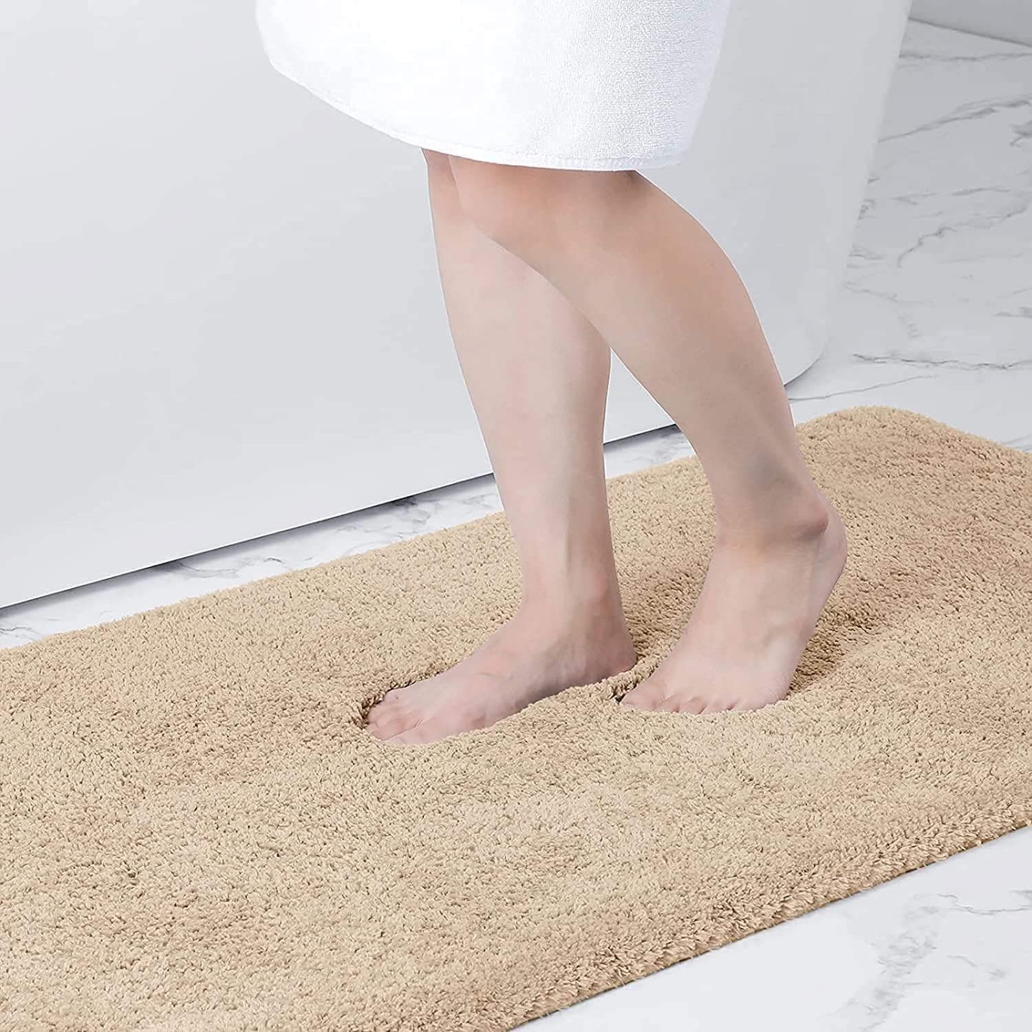 Beige Seasons microfiber bath mat for bathroom, soft and absorbent, with textured surface and non-slip backing.