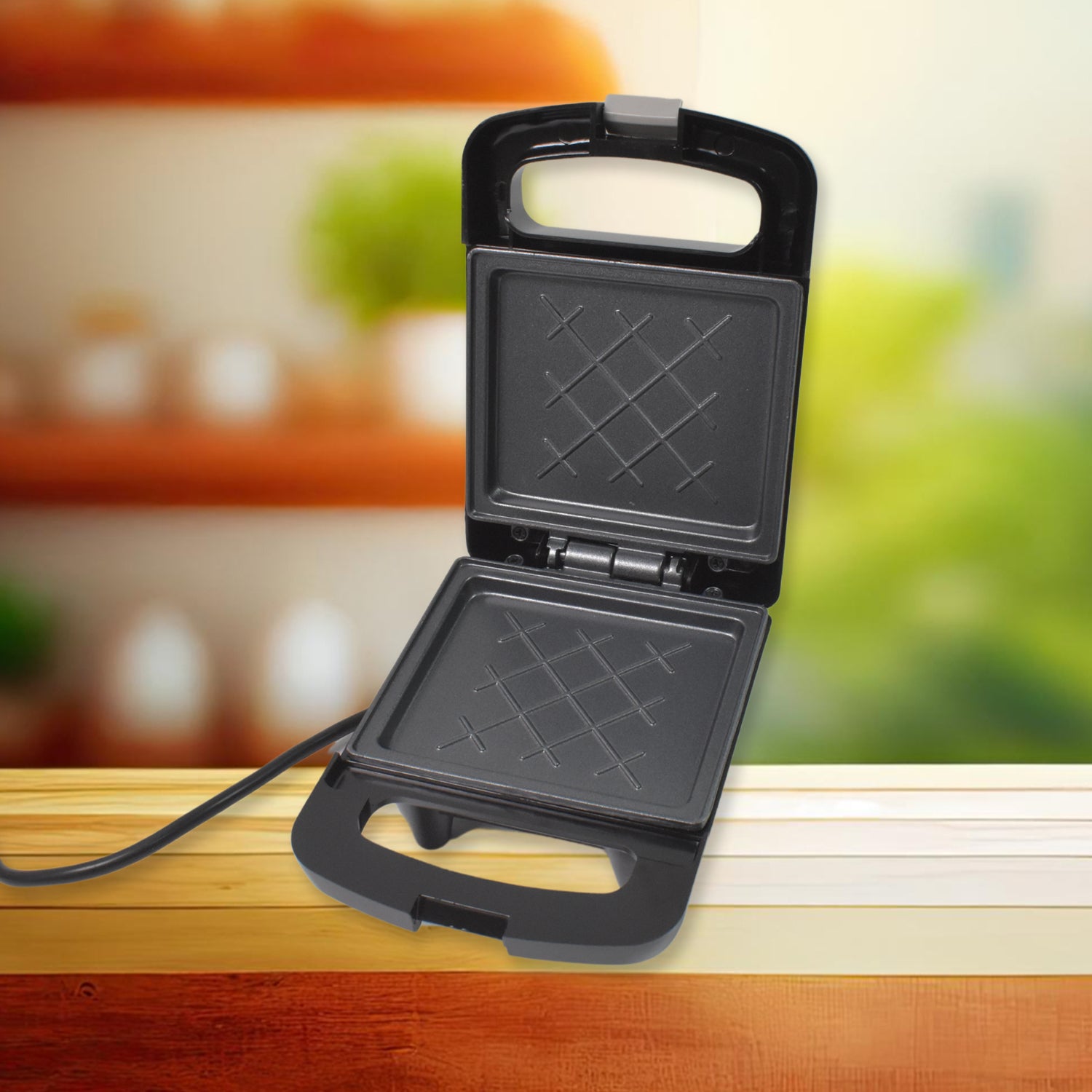 Wukusy sandwich maker with non-stick plates, 500W home kitchen appliance for quick, easy sandwich preparation.
