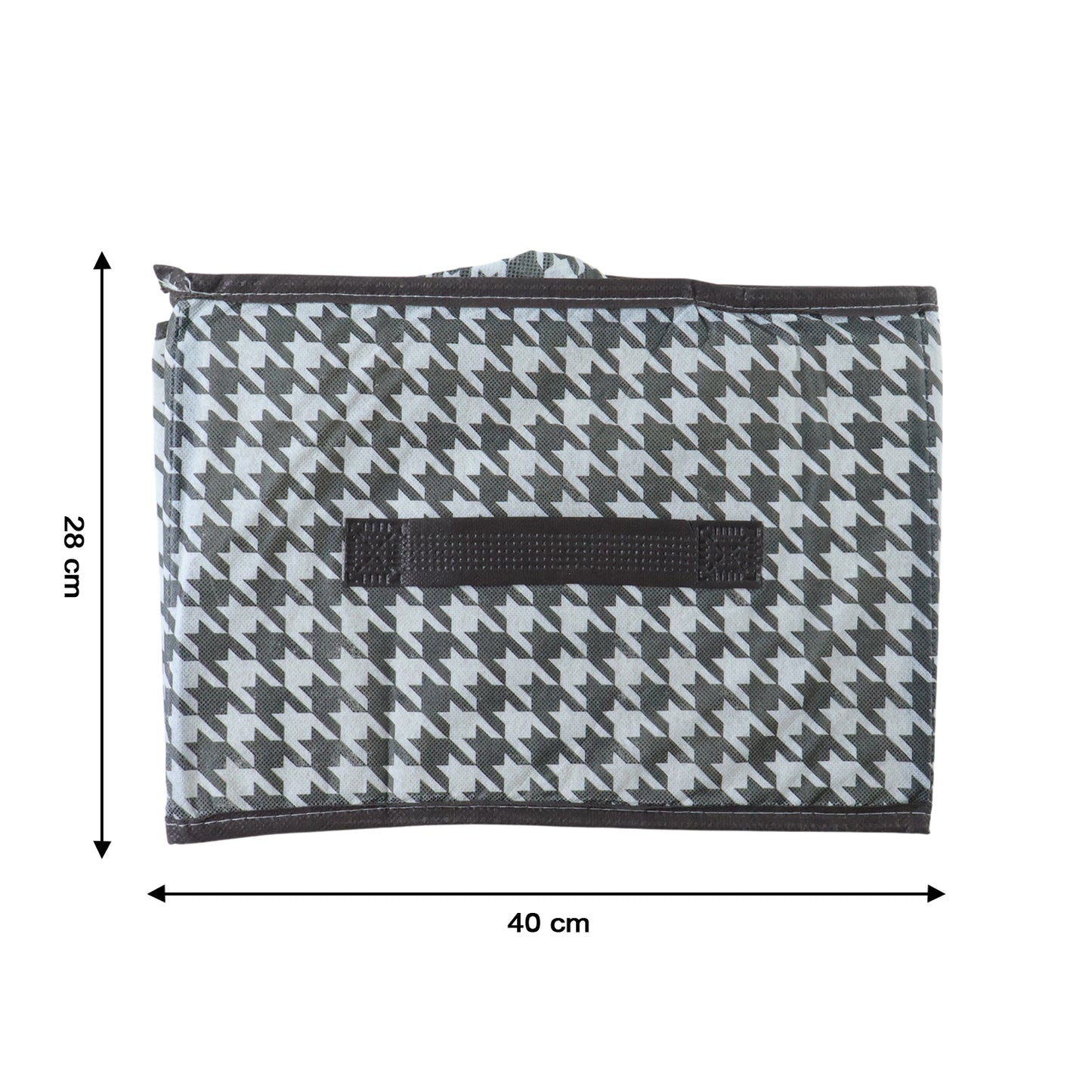 Foldable fabric storage basket by Wukusy, 40x28cm, showing a versatile organizational box for home or closet storage.