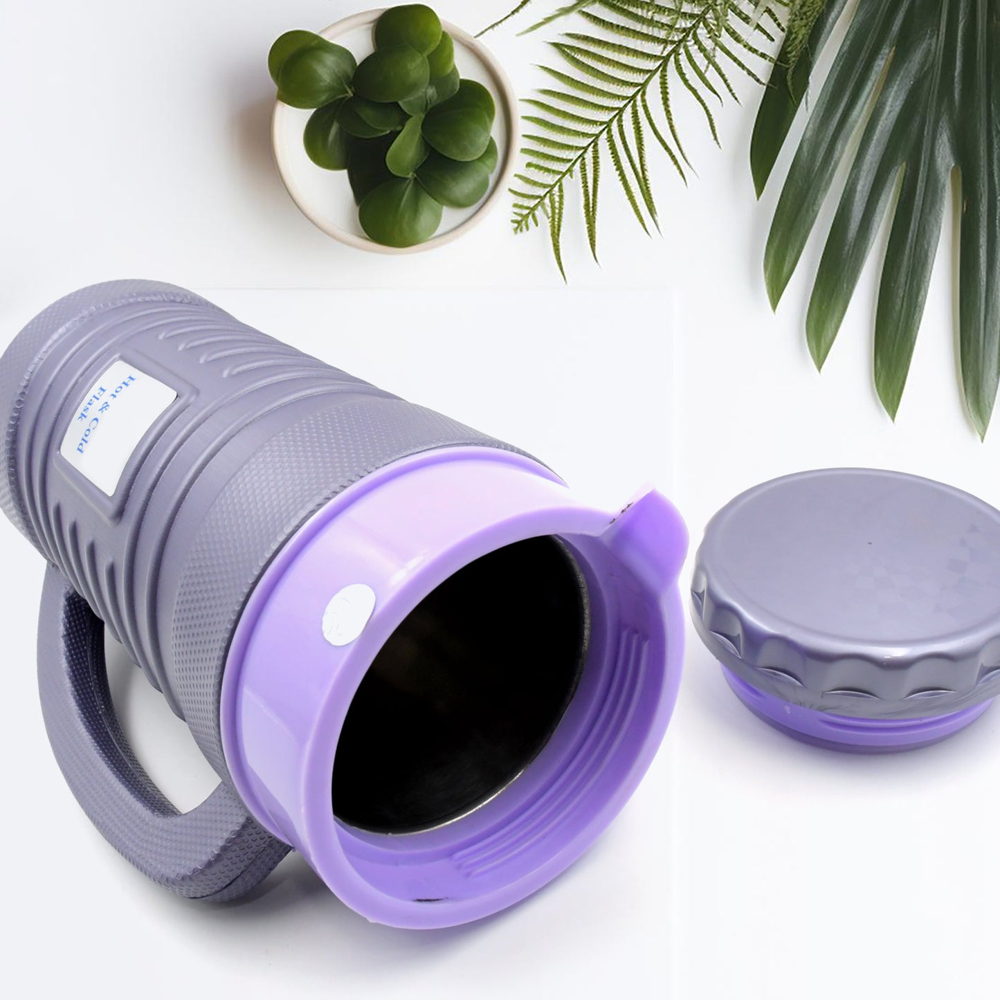 Wukusy insulated thermos flask with plastic inner and steel exterior, 1200ml, leak-proof tea and coffee jug for hot or cold beverages.