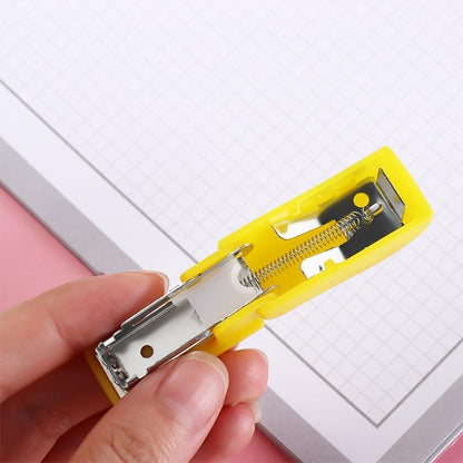 Wukusy mini stapler set with assorted colorful No.10 staplers and pins, 20-piece compact office stapling tool kit.