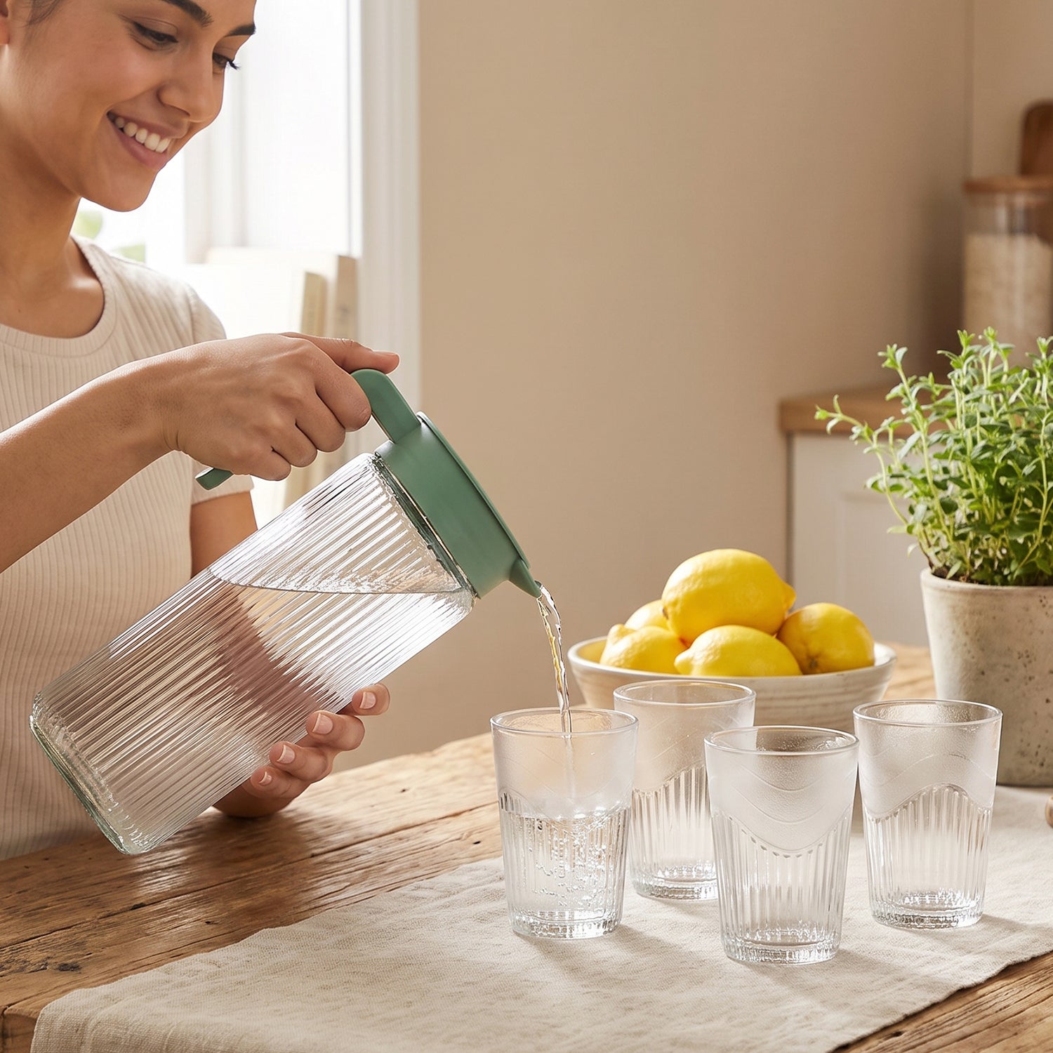 Wukusy glass water jug with lid and four matching ribbed glasses set, clear pitcher and glasses for serving beverages.