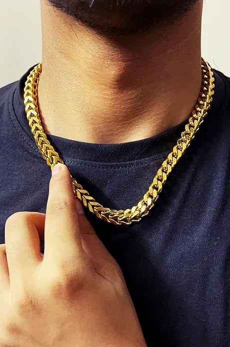 Heavy gold-plated Cuban link chain for men and boys, showcasing a bold, shiny men's chain from 30839.