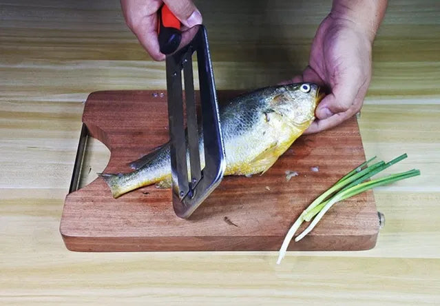 22927 double 2-slice blade slicing knife with stainless steel blade and ergonomic handle, ideal for precise kitchen slicing tasks.