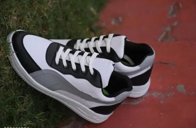 Men's casual sports shoes by 1889, comfortable running and everyday footwear for boys and men, shown in a stylish design.