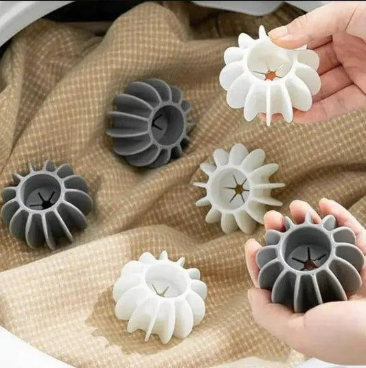 Set of 5 laundry balls for washing machines, designed for effective laundry cleaning, in a set of laundry baskets by 13162.