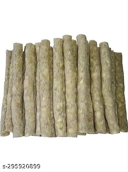 Natural Flavor Chew Stick for Dogs, 600g, shown in a pet bed, highlighting the dog treat from the 15929 brand.