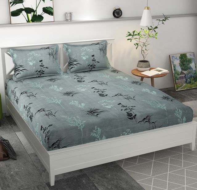Premium microfiber fitted bedsheet with two pillow covers, elastic fit, 70x76 inches, from brand 19676.