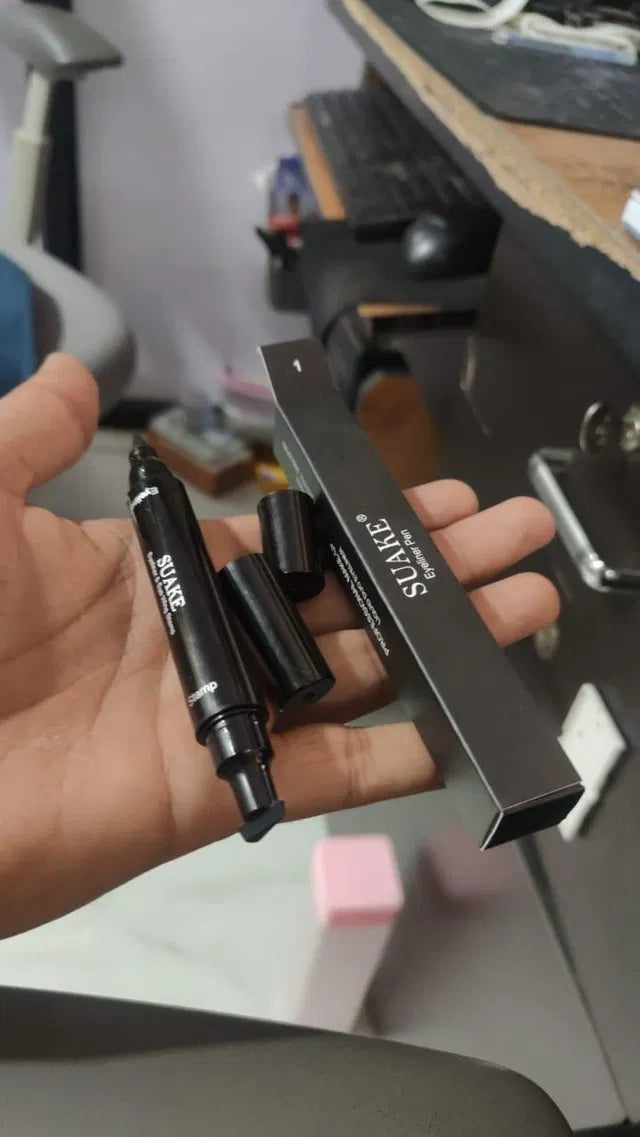 31092 eye liner and eye wing stamp set showing black liquid eyeliner and a wing stamp tool for precise eye makeup application