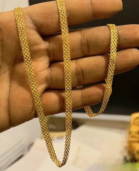 Gold chain 24 inches for men and women, artificial jewelry findings, showcasing a shiny, lightweight gold-plated chain.