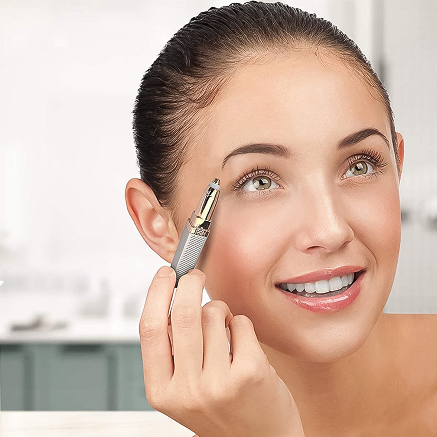 Wukusy 2-in-1 eyebrow razor and hair shaver for painless hair removal, featuring a compact design and precision grooming blades.