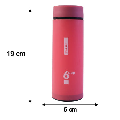 Wukusy premium glass water bottle with silicone sleeve and leak-proof cap, 400ml, showing the bottle's sleek design and protective sleeve.