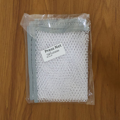 Wukusy large ironing press net, mesh protector cloth for ironing, measuring 67x50 cm, single piece for heat protection during pressing.