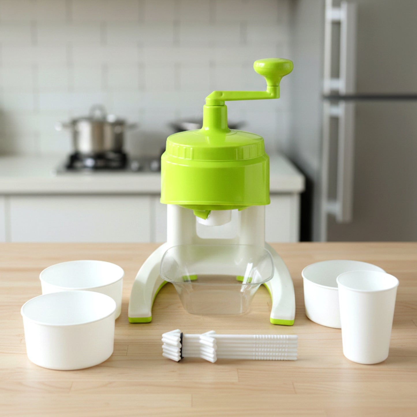 Wukusy manual hand crank ice crusher with colorful plastic body and metal crank handle for crushing ice manually