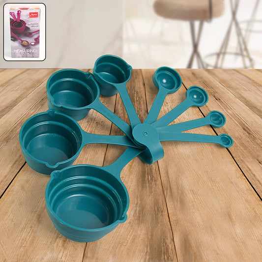 Wukusy Apex 8-piece measuring spoons and cups set for accurate cooking and baking in a home kitchen.