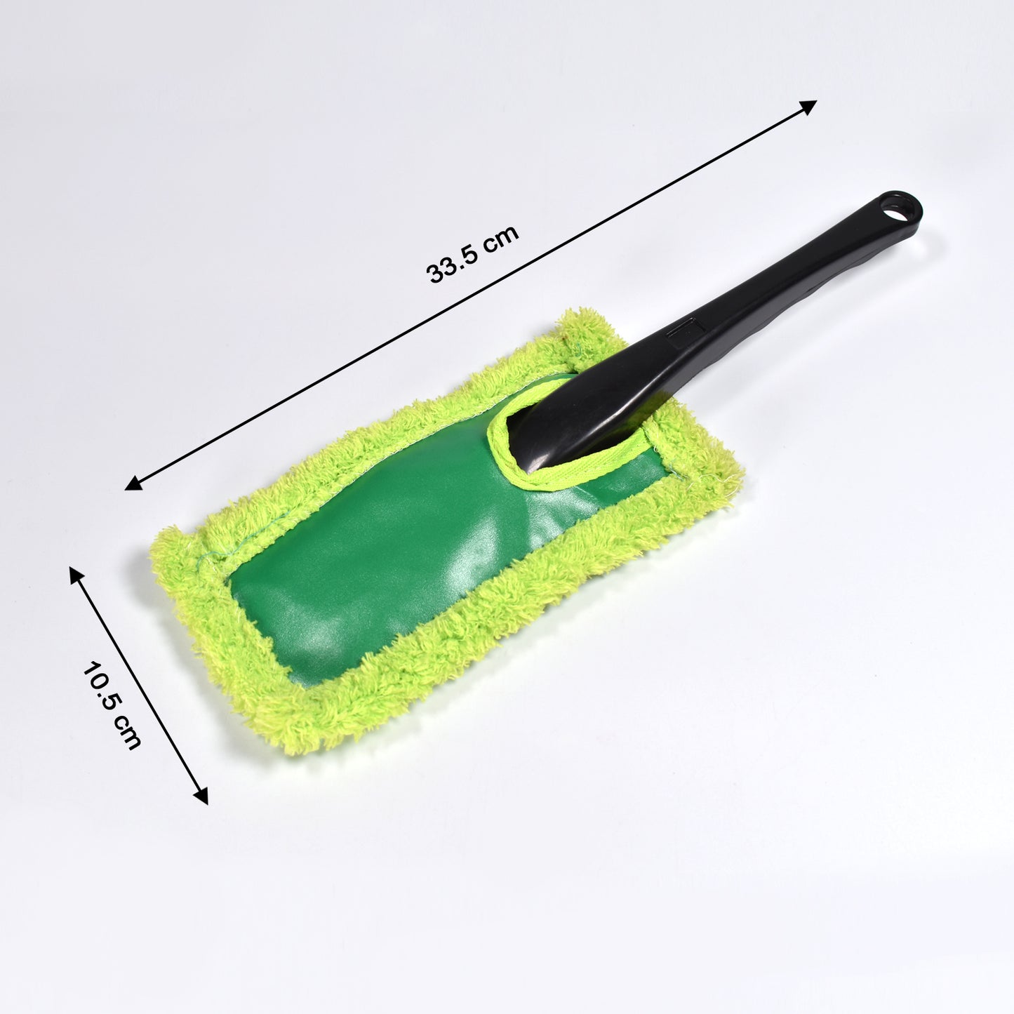 Wukusy 4947 car cleaning wash brush with microfiber duster for dusting and cleaning vehicles and household surfaces.