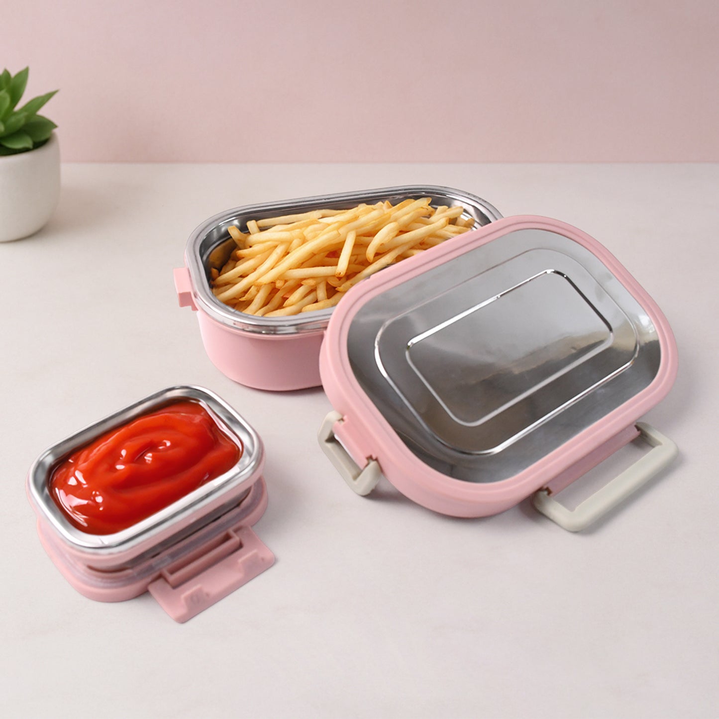 Wukusy Miracle Carry lunch box set with two microwave-safe containers and insulated bag, 400ml capacity, for home and kitchen use.