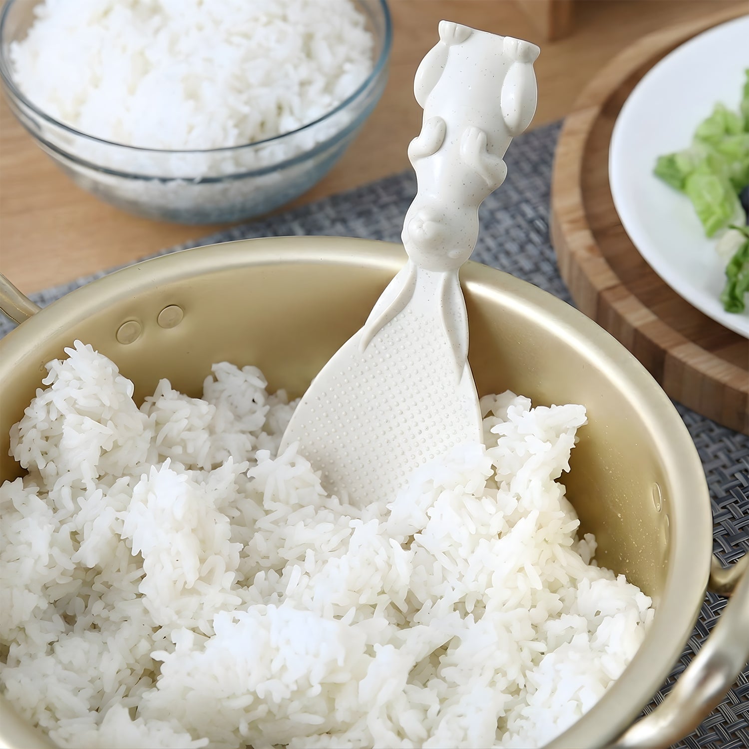 Wukusy cute bunny handle non-stick rice serving spoon with ergonomic design, perfect for serving rice and grains.