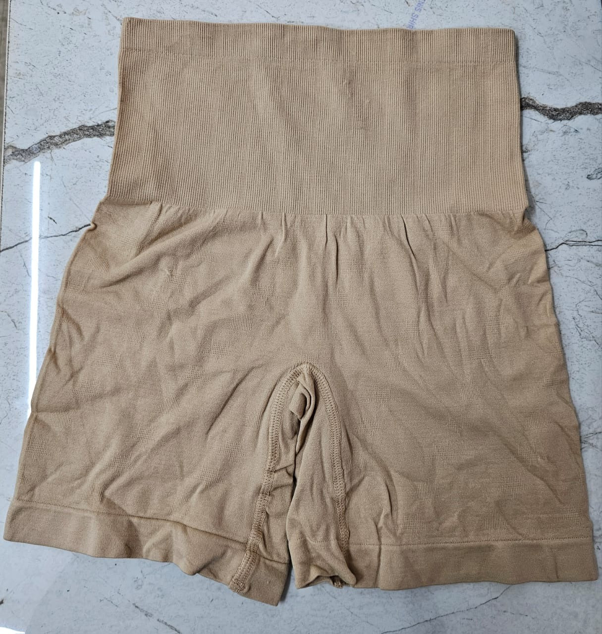 Dropdash Shapermen High-Compression Shorts flats, form-fitting athletic shorts with high compression for support and performance.
