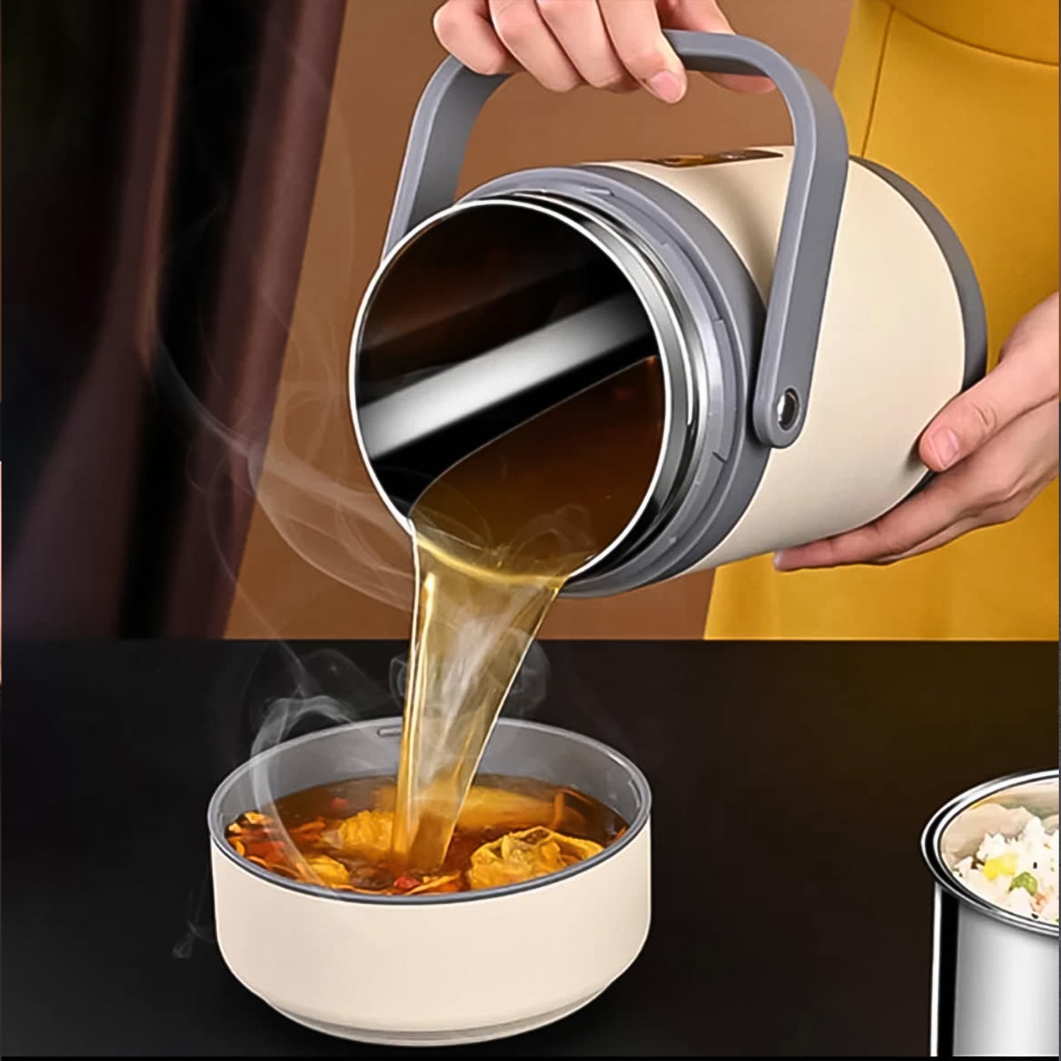 Wukusy USB electric heated lunch box with 2-liter capacity, portable kitchen tool for keeping meals warm