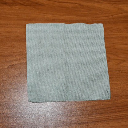Wukusy microfiber cleaning cloth, 20x20cm, ideal for home and kitchen cleaning, shown folded on a clean surface