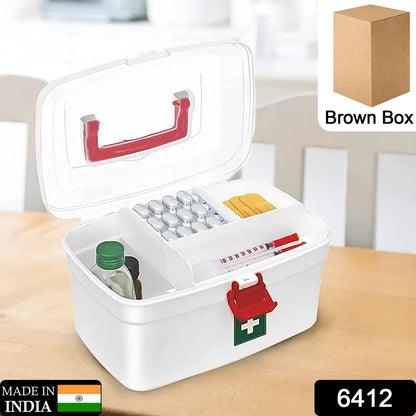 Wukusy 6412 medical box with handle, detachable tray, for storing medicines and first aid supplies indoors or outdoors.